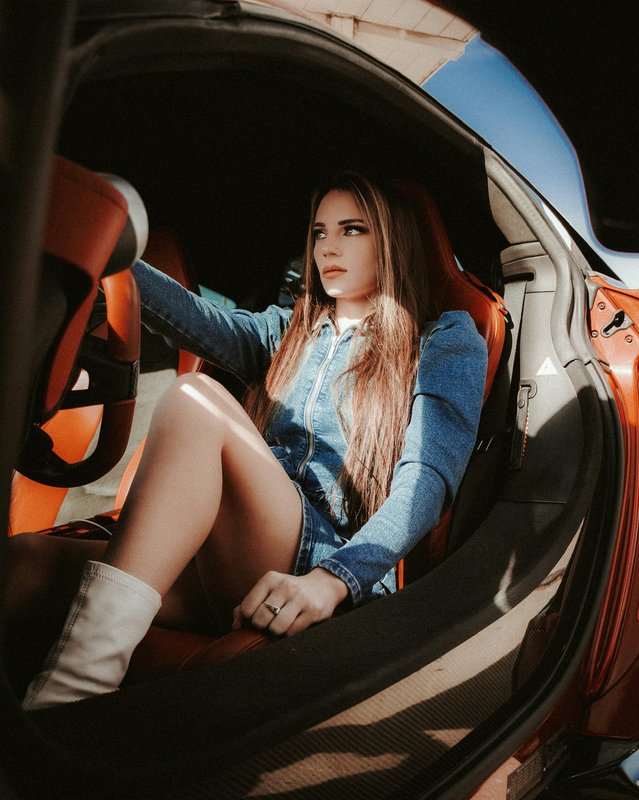 Justyna V.